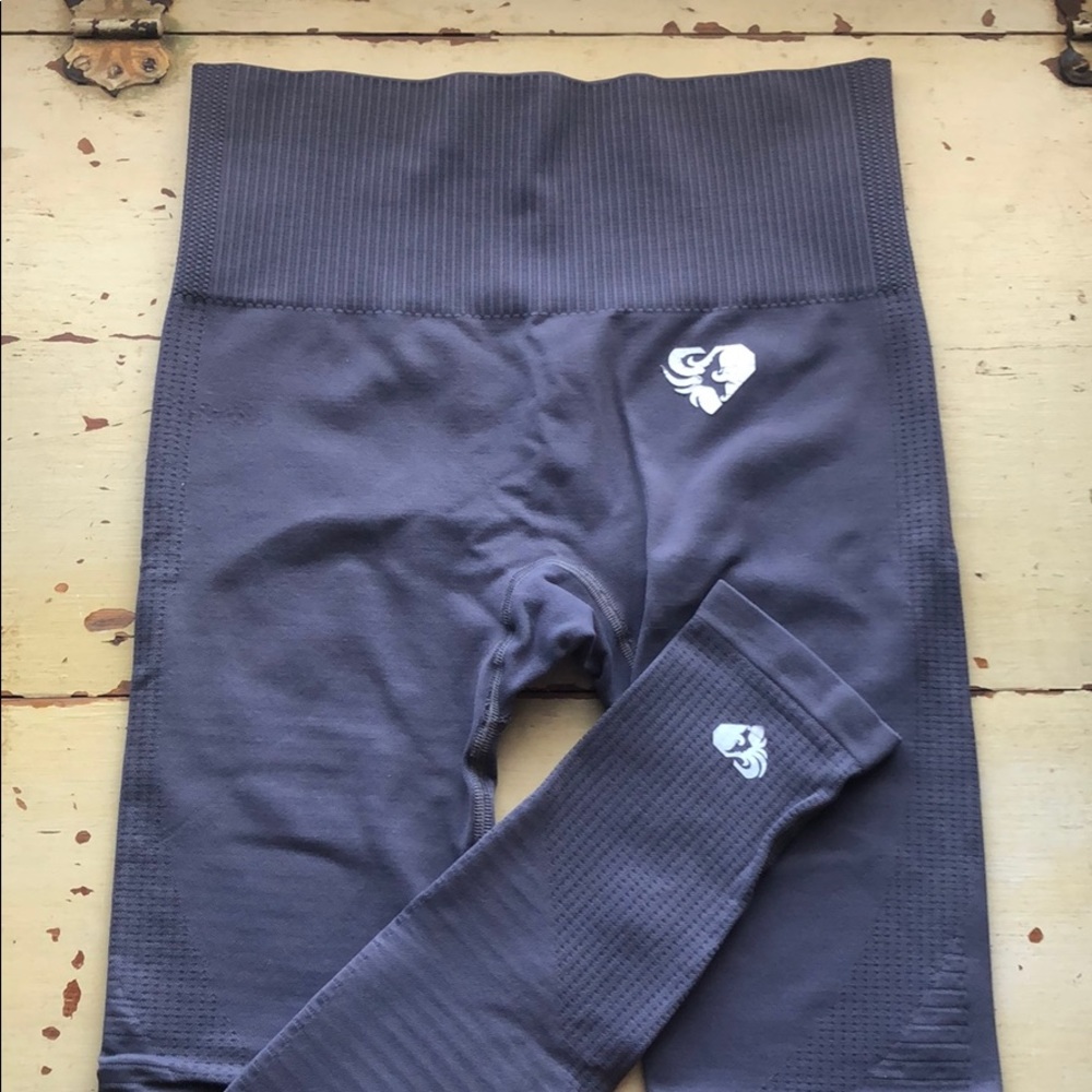 Women’s Best gray leggings- size small